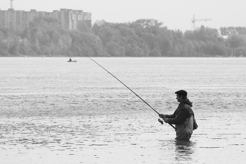 IMG_5830web.jpg - Fisherman